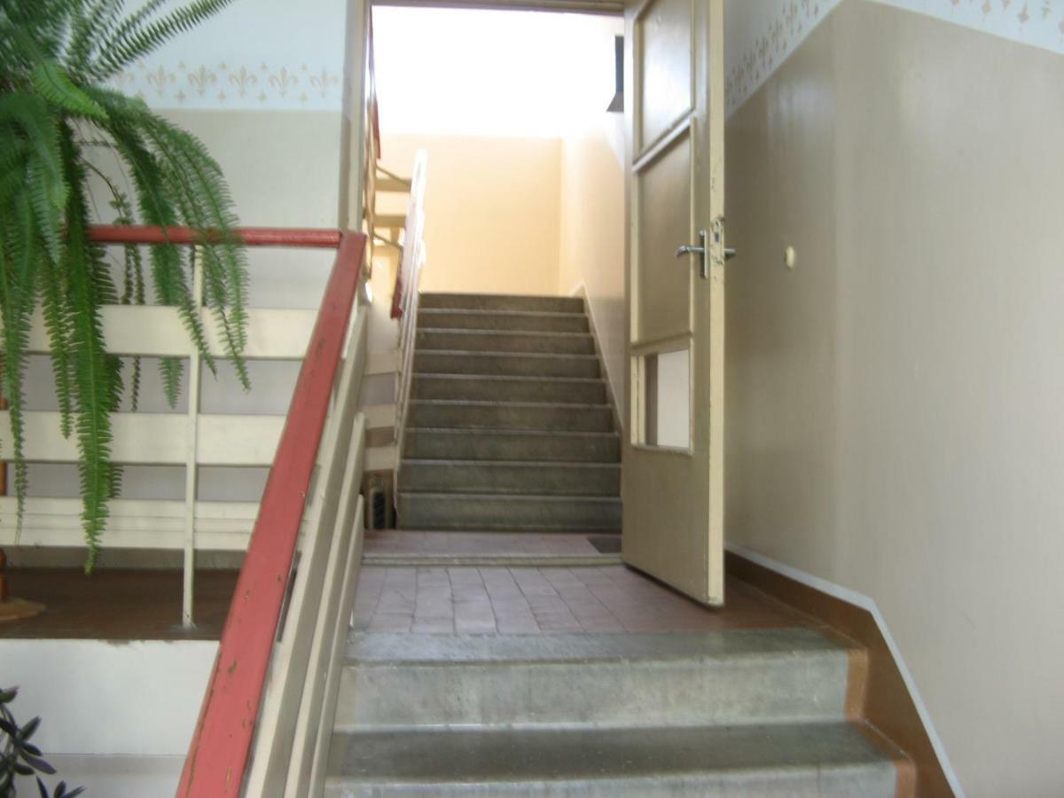 Gratarre Apartment Kuressaare Extérieur photo