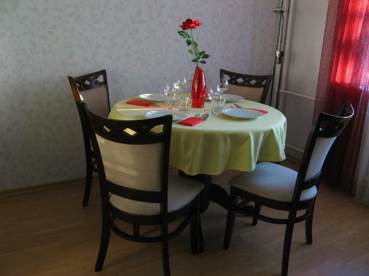 Gratarre Apartment Kuressaare Extérieur photo